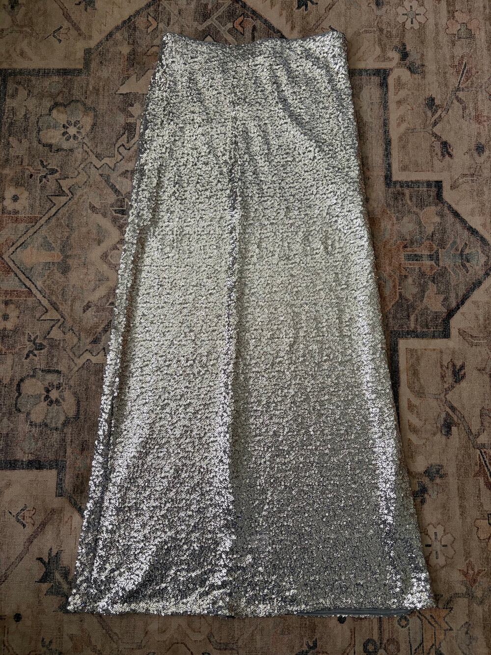 H&M Womens XS Silver Sequin Maxi Skirt Stretch Lined Sparkle Party Holiday